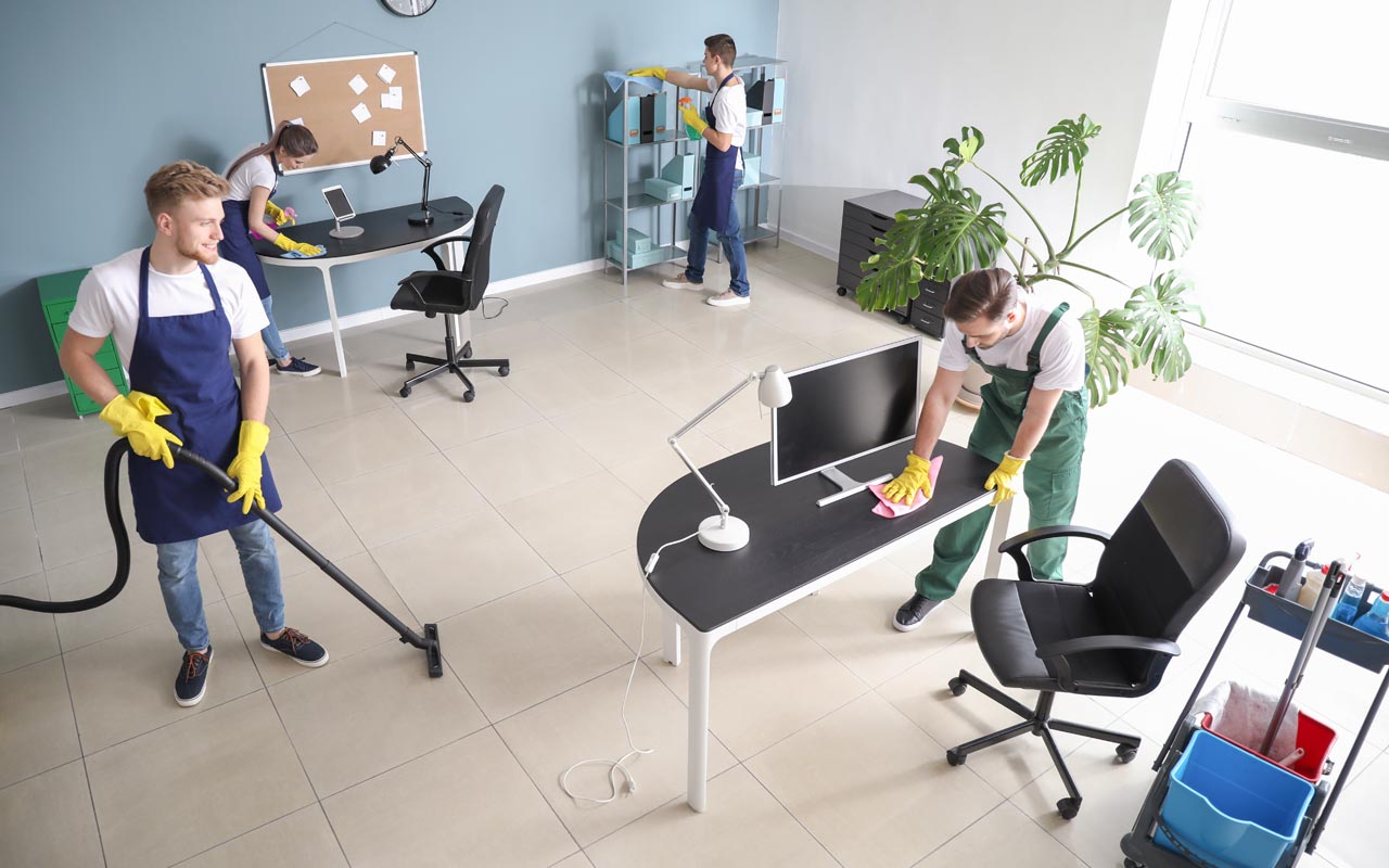 https://midcitycleaningbr.com/wp-content/uploads/2024/09/commercial-office1.jpg